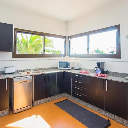 Remarkable 3-bed In Playa Blanca * Playa Blanca (Lanzarote)