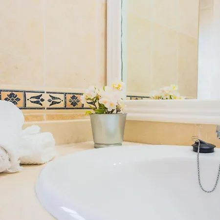 Remarkable 3-bed In Playa Blanca Villa Playa Blanca (Lanzarote)