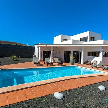 Remarkable 3-bed In Playa Blanca * Playa Blanca (Lanzarote)