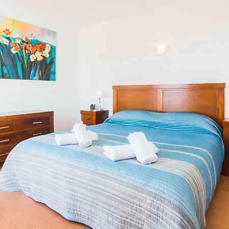 Remarkable 3-bed In Playa Blanca Villa