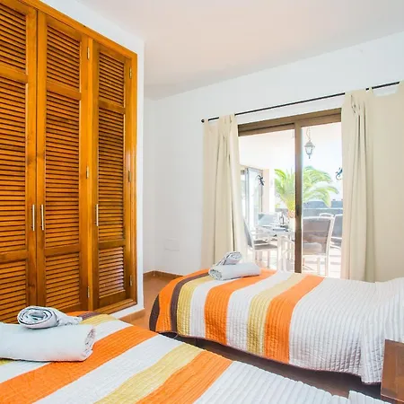 Remarkable 3-bed In Playa Blanca Villa Playa Blanca (Lanzarote)